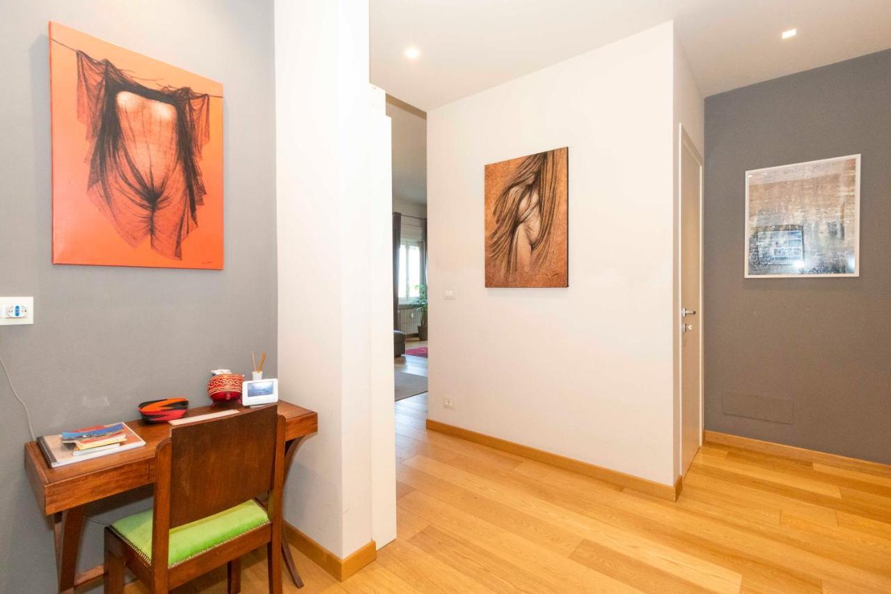 Charming Apartment With Parking! Torino Exterior foto