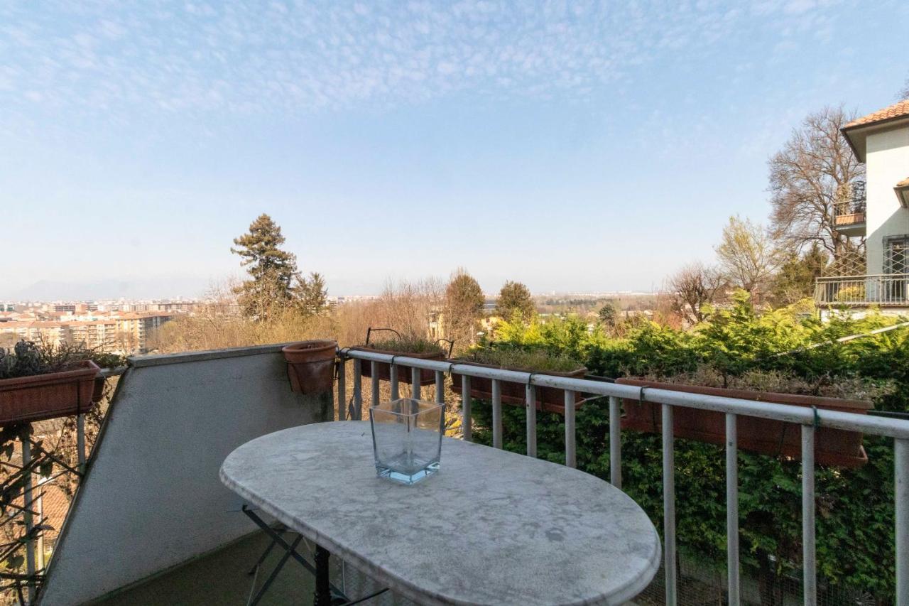 Charming Apartment With Parking! Torino Exterior foto