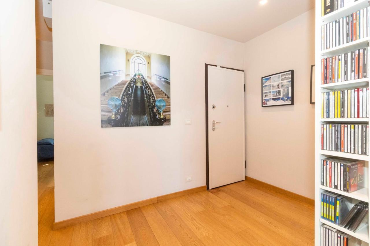 Charming Apartment With Parking! Torino Exterior foto